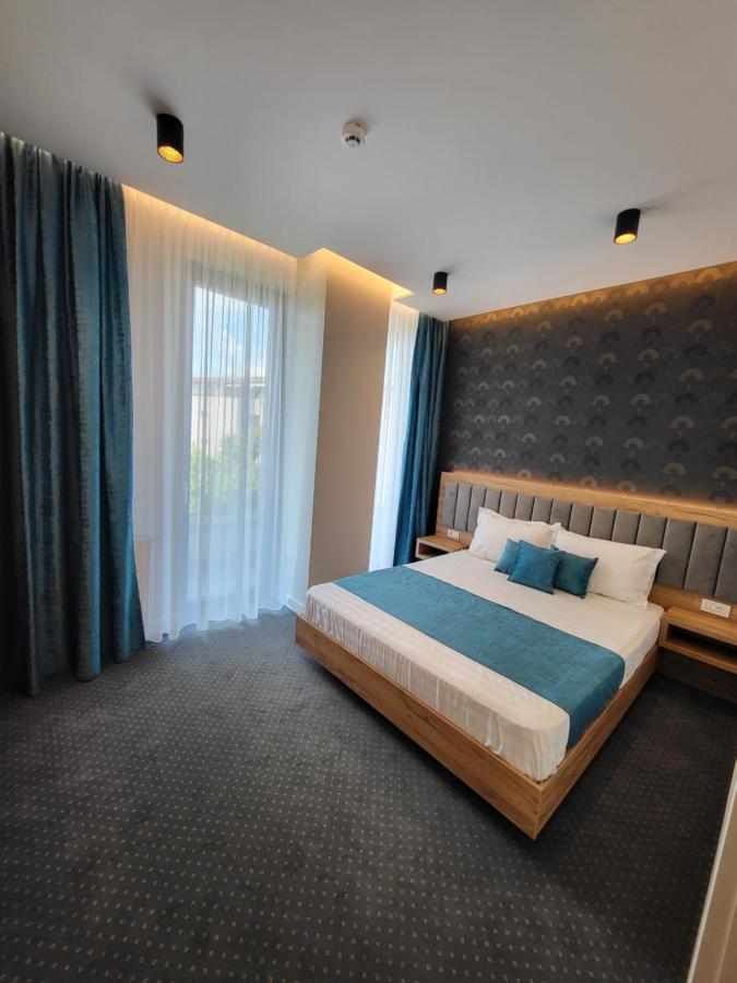 Hotel Excellence Bucarest Exterior foto